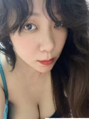 中大项双飞巨乳两闺蜜   