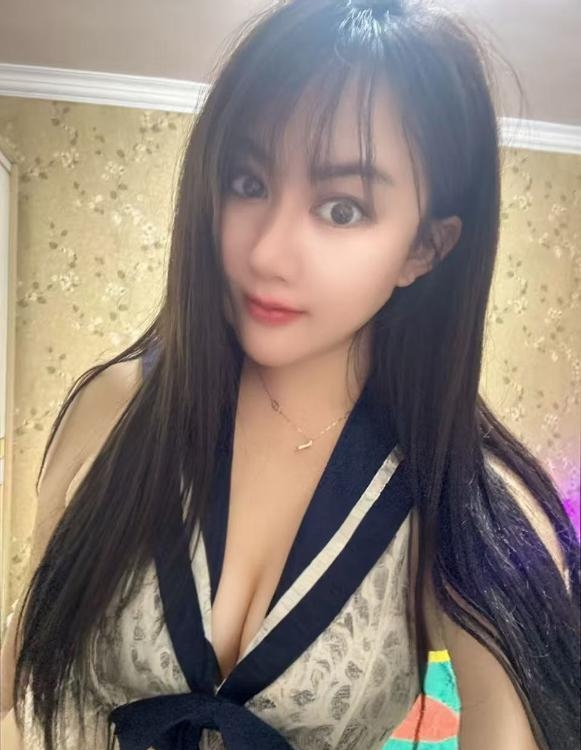 浦东大眼妹七月