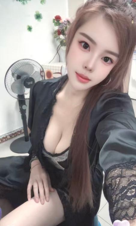 宝安浪货舌吻少妇