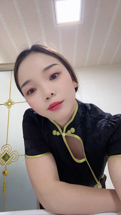 立水桥修车兼职黑丝小姐姐 