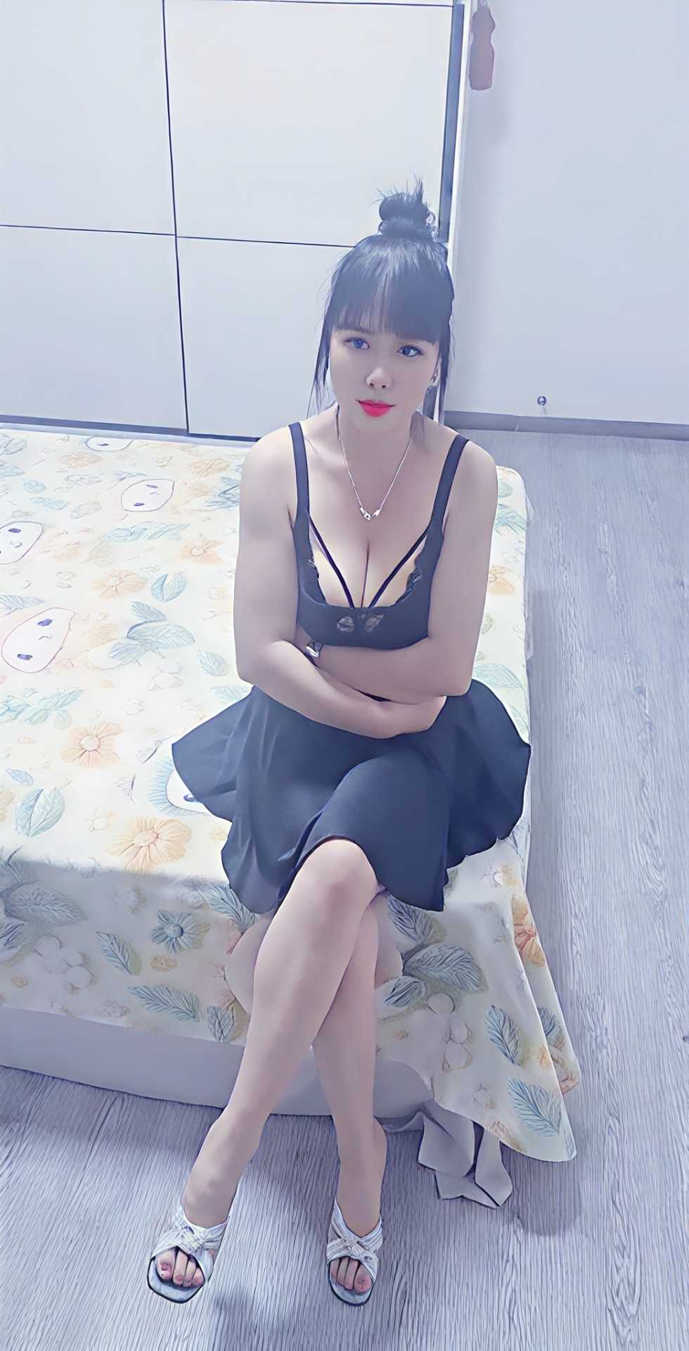 浦东大奶熟女婉姐