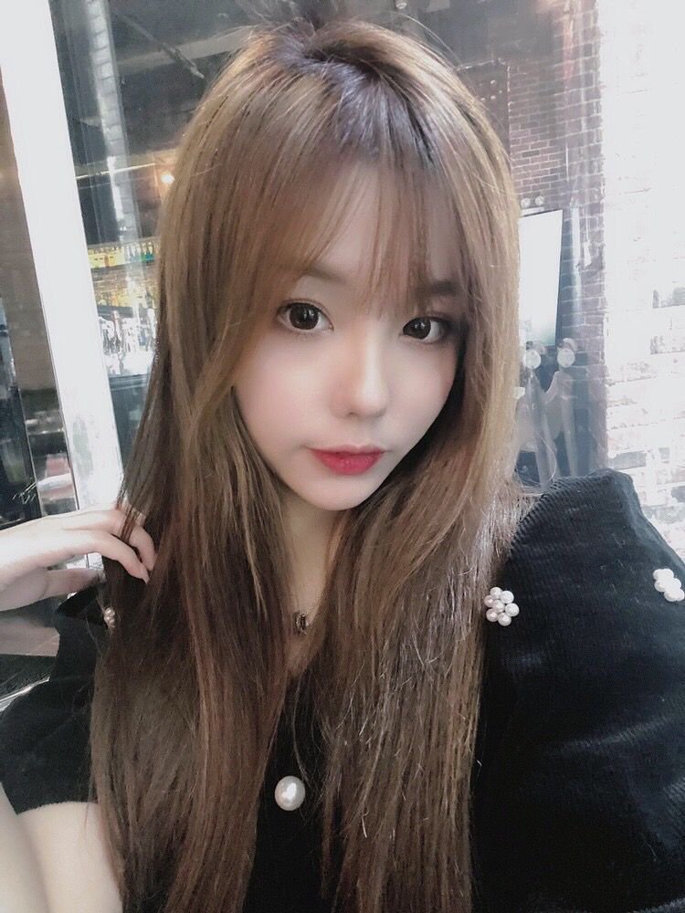 甜甜圈（中日混血儿大二兼职）