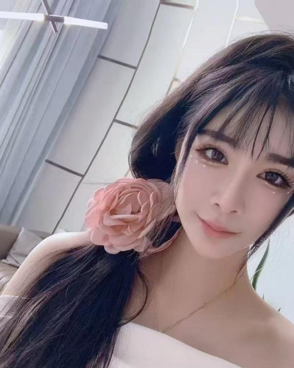 汉口美女蓝齐儿姐妹花