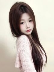 美丽女孩可怡和伊伊