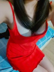 性价比很高的大胸妹子