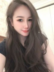 火辣身材混血颜值妹子